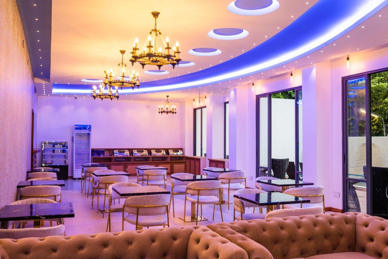 Ari Grand Hotel & Spa Dhangethi Ngoại thất bức ảnh